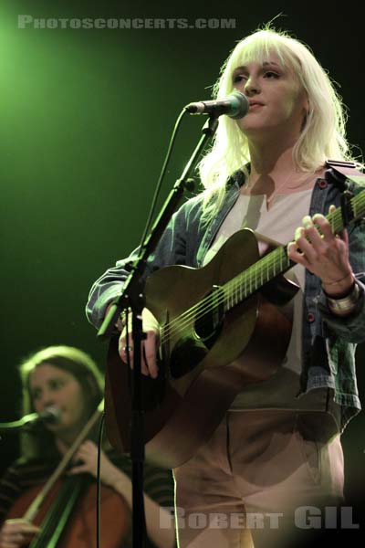 LAURA MARLING - 2011-11-04 - PARIS - La Cigale - Laura Beatrice Marling